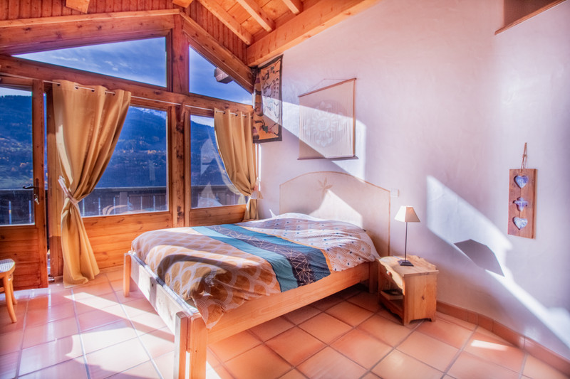 French property for sale in Bozel, Savoie - €1,685,000 - photo 4