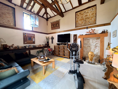 French property for sale in Nanteuil-en-Vallée, Charente - €375,000 - photo 4