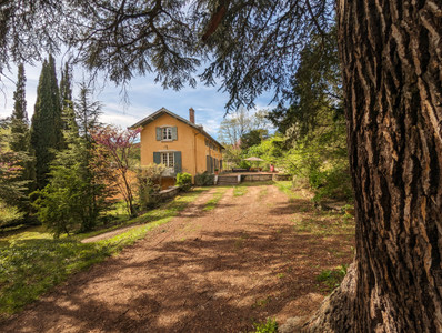 Maison à vendre à Saint-Cyr-au-Mont-d'Or, Rhône, Rhône-Alpes, avec Leggett Immobilier