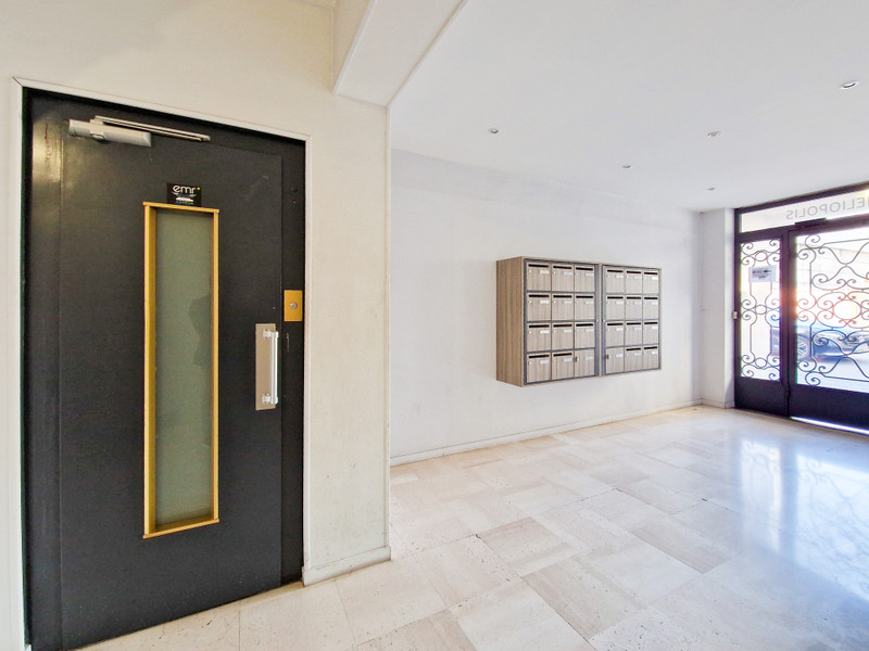 French property for sale in Nice, Alpes-Maritimes - €399,000 - photo 12