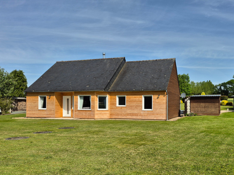 French property for sale in Plougonver, Côtes-d'Armor - €317,790 - photo 0