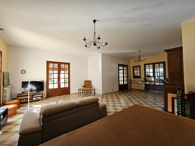 French property for sale in Désertines, Allier - €309,750 - photo 2
