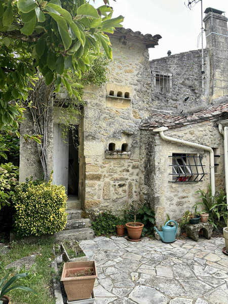 French property for sale in Blasimon, Gironde - €299,500 - photo 0