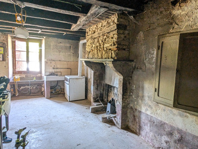 French property for sale in Saint-Sornin-Leulac, Haute-Vienne - €30,000 - photo 2