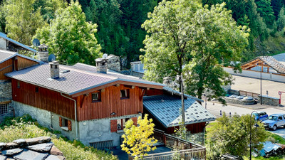 Chalet à vendre à Sainte-Foy-Tarentaise, Savoie, Rhône-Alpes, avec Leggett Immobilier
