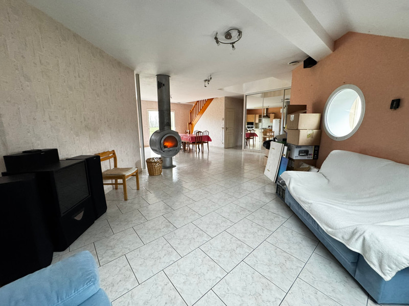 French property for sale in Moulins-sur-Yèvre, Cher - €252,688 - photo 3
