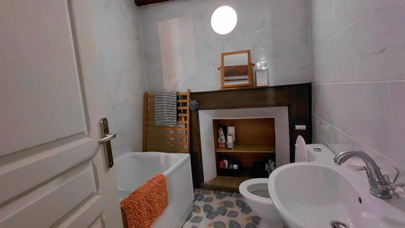 French property for sale in Le Mené, Côtes-d'Armor - €80,000 - photo 6