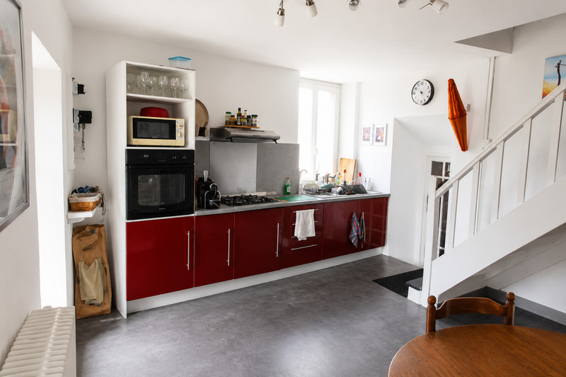 French property for sale in Saint-Astier, Dordogne - €94,000 - photo 2
