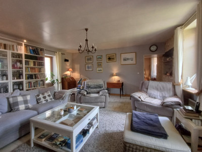 French property for sale in Londigny, Charente - €297,500 - photo 3