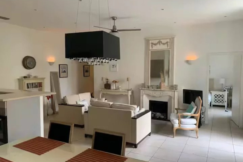 French property for sale in Nice, Alpes-Maritimes - €695,000 - photo 1