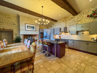 chateau for sale in Pays-de-la-Loire
