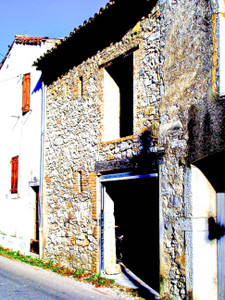 Grange à vendre à Saint-Hippolyte-du-Fort, Gard, Languedoc-Roussillon, avec Leggett Immobilier