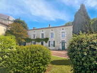Propriété à vendre à Mouthiers-sur-Boëme, Charente - 503 500 € - photo n°1