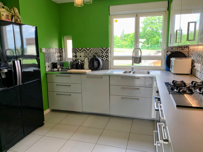 French property for sale in Aubeterre-sur-Dronne, Charente - €214,000 - photo 1