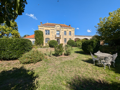 Outstanding Property 1850 - 2 Gites - Swimming Pool - Mature Garden - Private Setting - Outbuildings - DPE A