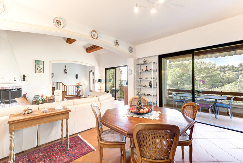 French property for sale in Carros, Alpes-Maritimes - €799,000 - photo 12