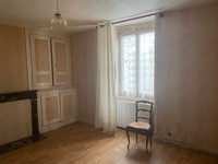 Maison à vendre à Saint-Georges-le-Gaultier, Sarthe - 72.600 € - photo 5