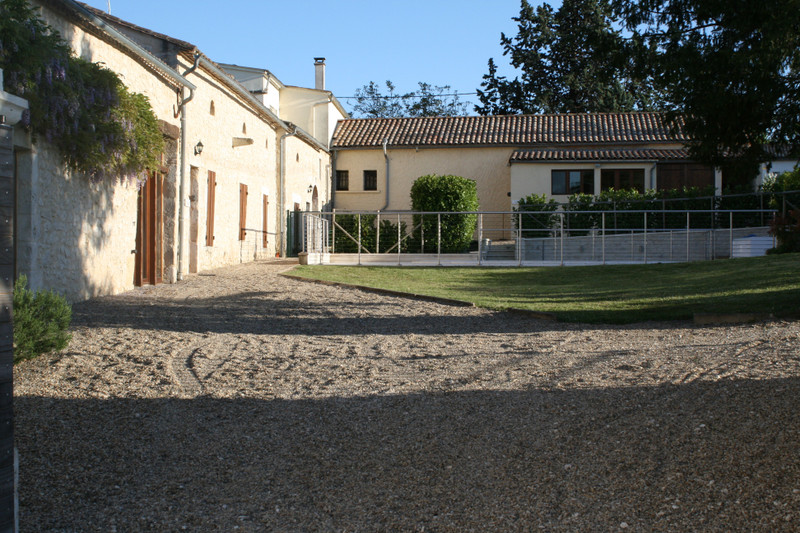 French property for sale in Saint-Quentin-de-Caplong, Gironde - €534,000 - photo 2