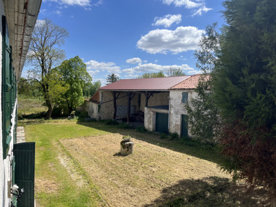 French property for sale in Surgères, Charente-Maritime - €595,000 - photo 1