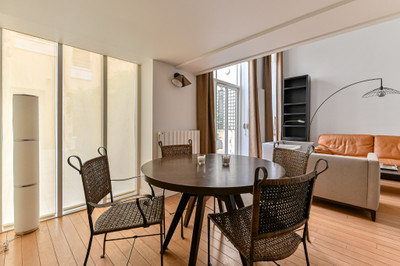 75003, Haut Marais, lovely 2P (T2) apartment for 64 m2 + private 27m2 garden on the ground floor of a beautifu