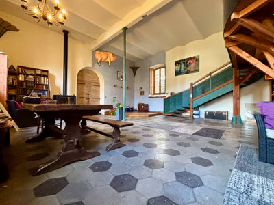 Maison à vendre à Molières-sur-Cèze, Gard, Languedoc-Roussillon, avec Leggett Immobilier