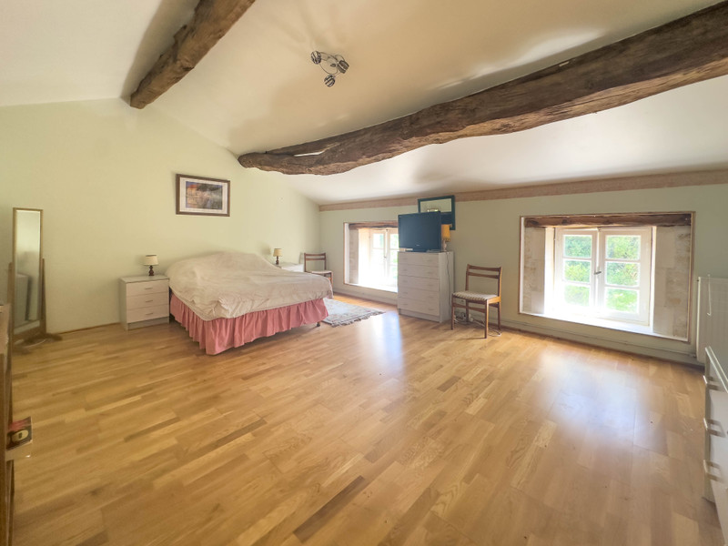 French property for sale in Aumagne, Charente-Maritime - €299,600 - photo 11