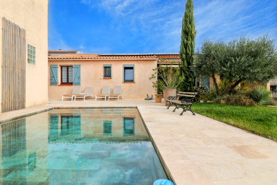 Maison à vendre à Uzès, Gard, Languedoc-Roussillon, avec Leggett Immobilier