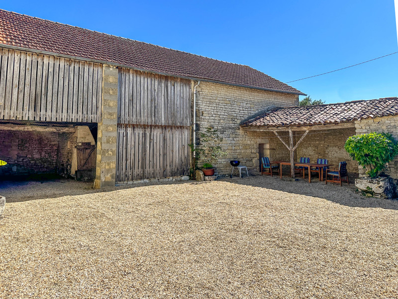 French property for sale in Beauvais-sur-Matha, Charente-Maritime - €125,000 - photo 12