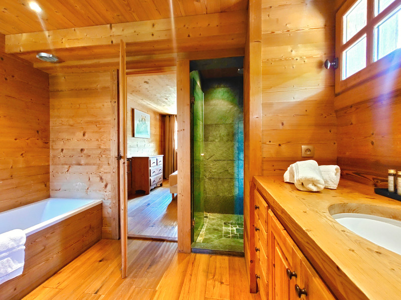 Ski property for sale in Meribel - €4,050,000 - photo 6