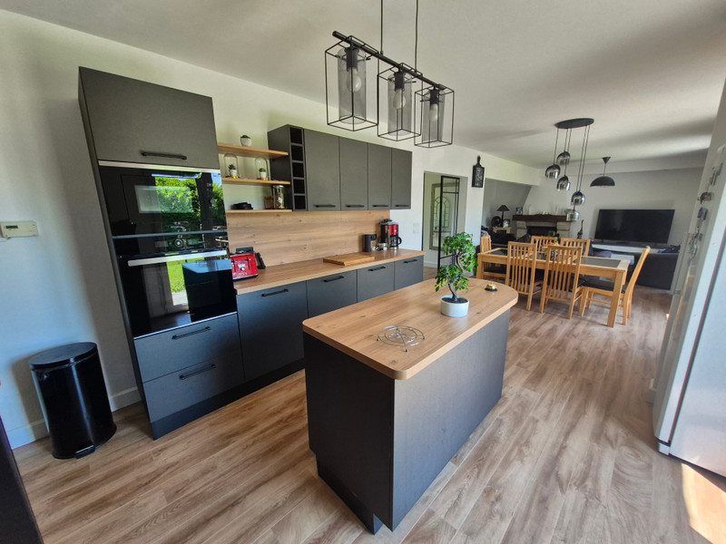 French property for sale in La Feuillée, Finistère - €344,500 - photo 1
