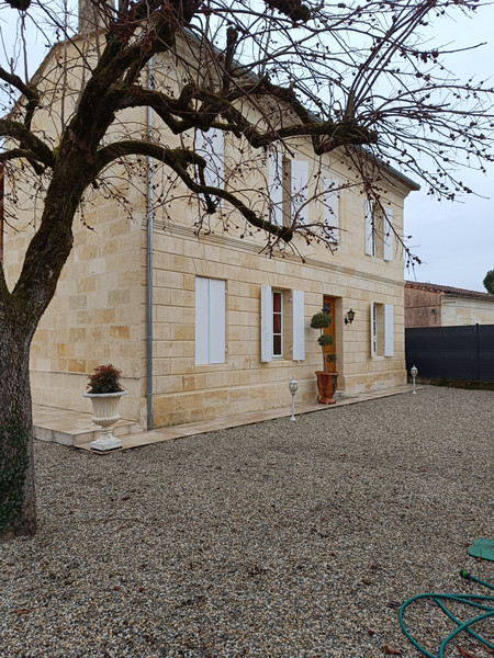 Maison à vendre à Libourne, Gironde - 690 000 € - photo 1
