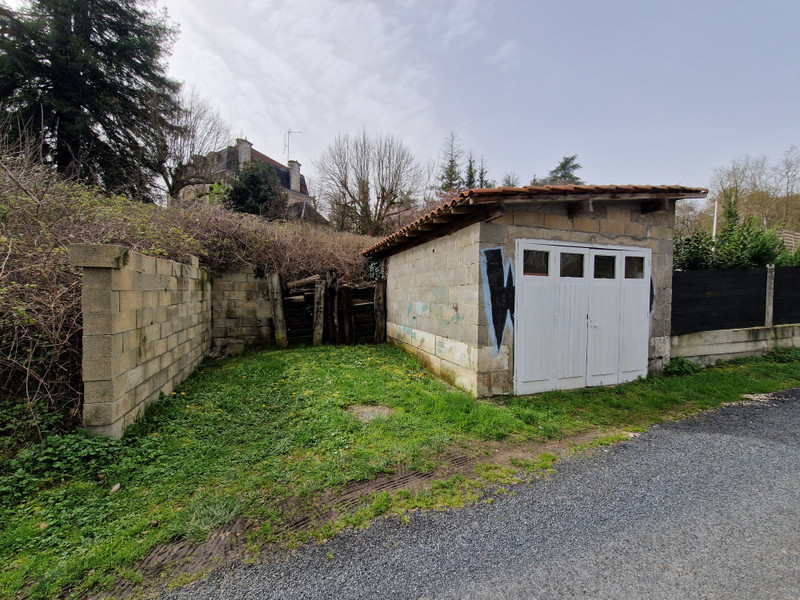 French property for sale in Touvre, Charente - €139,900 - photo 10