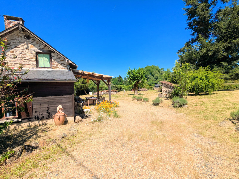 French property for sale in Arnac-Pompadour, Corrèze - €162,000 - photo 10