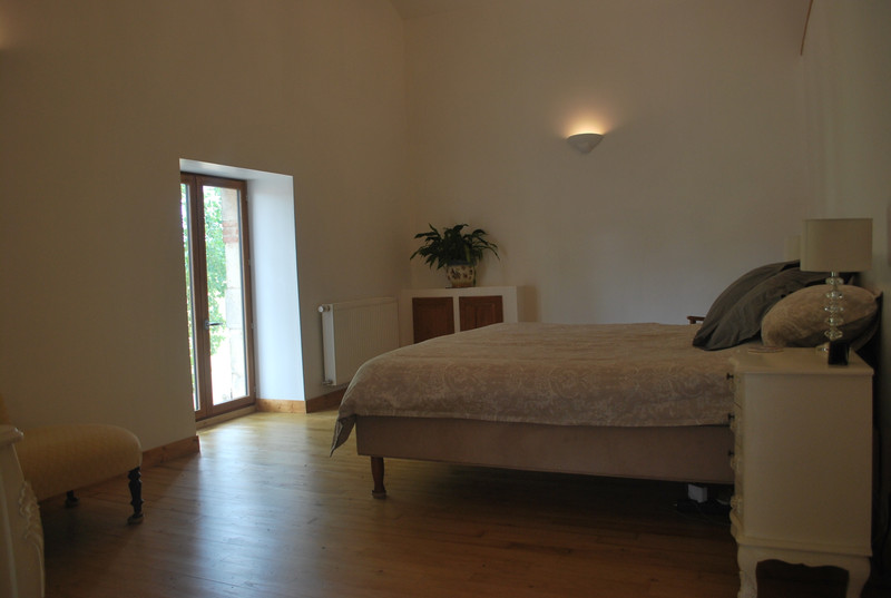 French property for sale in Lathus-Saint-Rémy, Vienne - €900,000 - photo 9