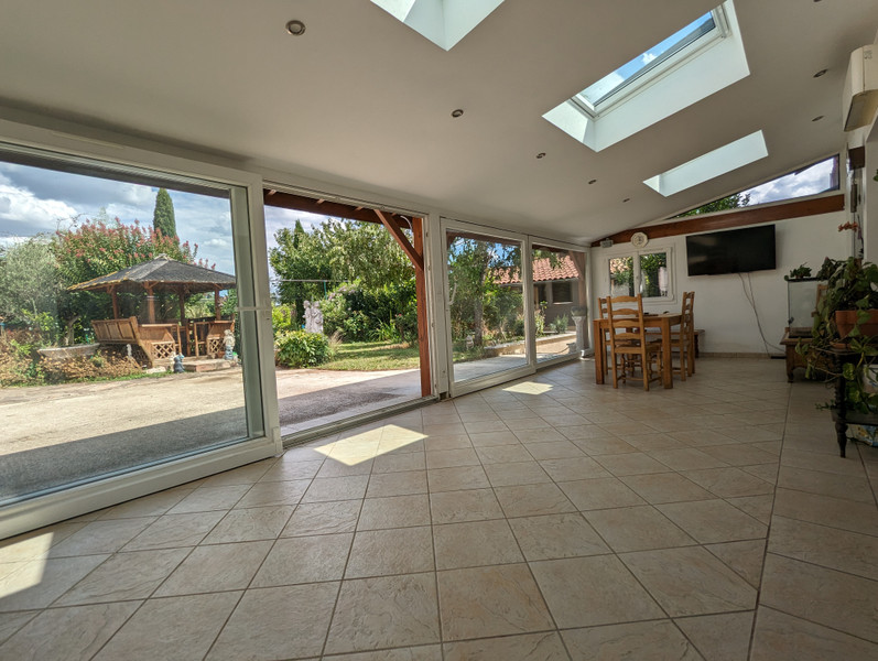 French property for sale in Saint-Genis-Laval, Rhône - €980,000 - photo 4
