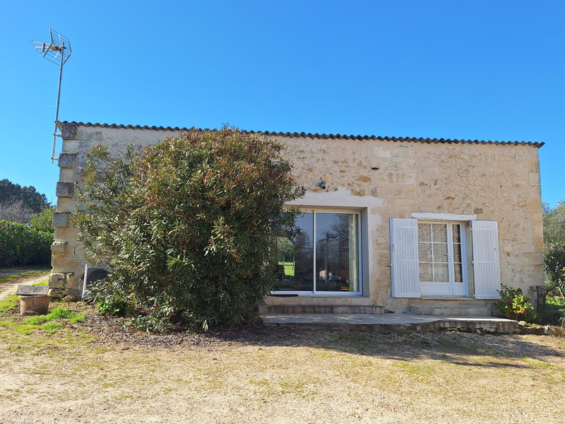French property for sale in Tarnès, Gironde - €689,000 - photo 2