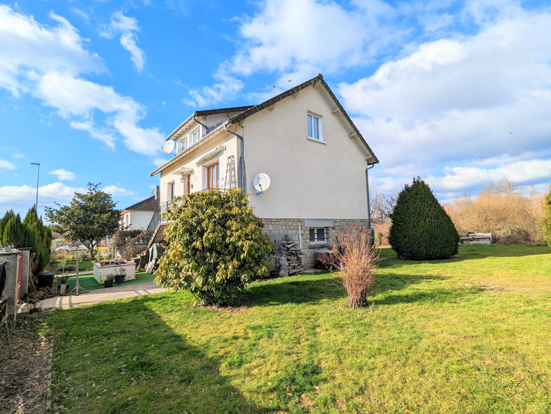 Maison à vendre à Peyrat-le-Château, Haute-Vienne - 159 950 € - photo 1