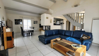 French property for sale in Villelongue-de-la-Salanque, Pyrénées-Orientales - €395,000 - photo 3