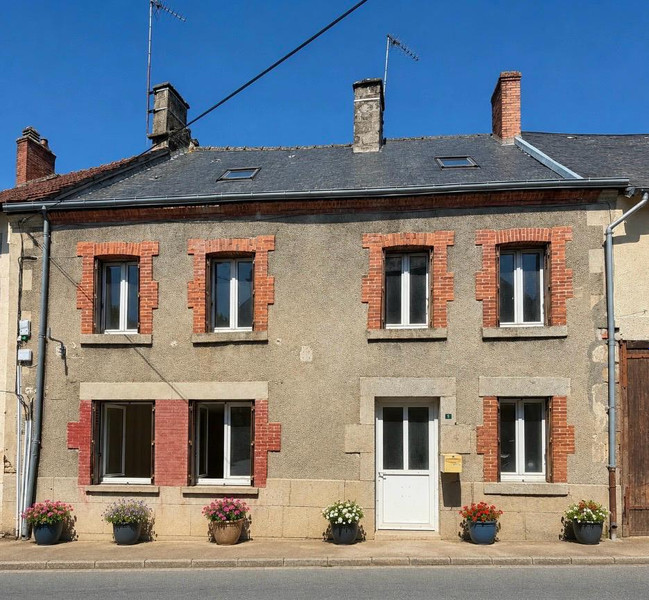 Propriété à vendre à Saint-Georges-la-Pouge, Creuse - 60 600 €