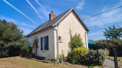 French property for sale in Le Dézert, Manche - €439,990 - photo 2