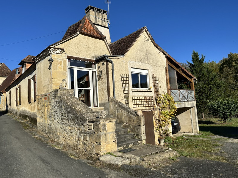 Maison à vendre en Aquitaine Dordogne Maison en pierres du 18 éme avec grande grange et