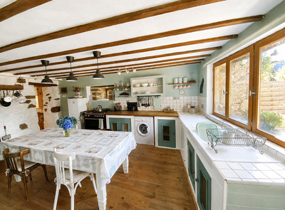 French property for sale in Bourbriac, Côtes-d'Armor - €315,650 - photo 6