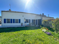 Maison à vendre à Varaize, Charente-Maritime - 174.960 € - photo 1