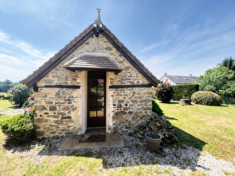 French property for sale in La Porcherie, Haute-Vienne - €335,000 - photo 11