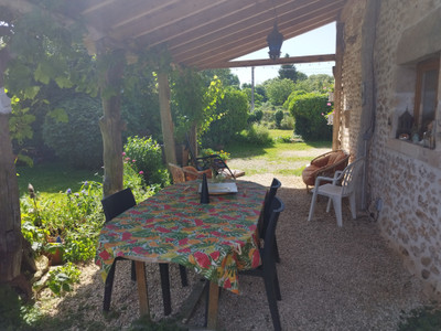 French property for sale in Genouillé, Vienne - €167,400 - photo 4