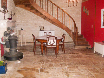 French property for sale in Contré, Charente-Maritime - €318,000 - photo 2
