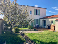 French property, houses and homes for sale in Charron Charente-Maritime Poitou_Charentes