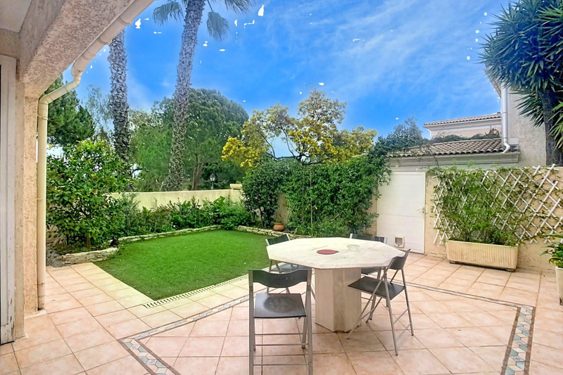 French property for sale in Villeneuve-Loubet, Alpes-Maritimes - €1,200,000 - photo 5