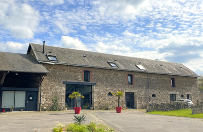 Maison à vendre à Pré-en-Pail-Saint-Samson, Mayenne, Pays de la Loire, avec Leggett Immobilier