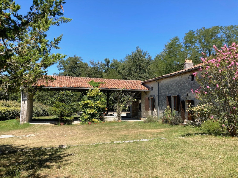 French property for sale in Champagne-et-Fontaine, Dordogne - €275,000 - photo 0